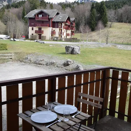 Duplex Avec Balcon Et Parking A Bernex, Proche Remontees Mecaniques - Fr-1-498-36 Apartment *