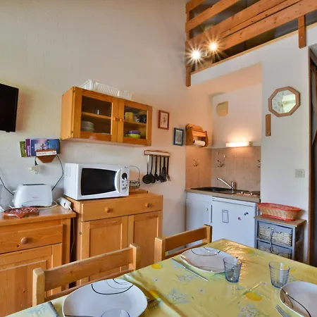 Duplex Avec Balcon Et Parking à Bernex, Proche Remontées Mécaniques - Fr-1-498-36 *